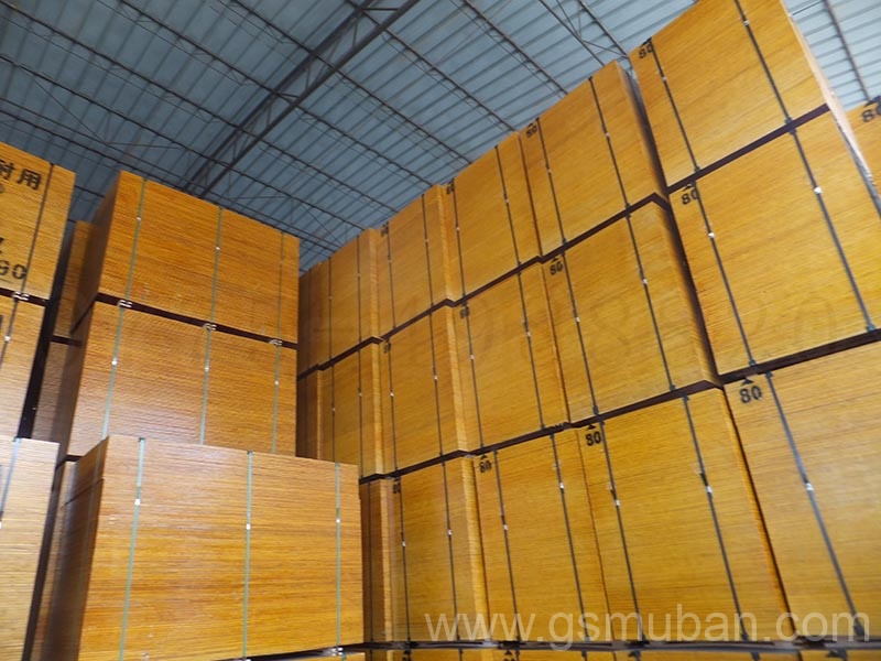 東莞建筑模板1220*2440*12mm多少錢一張？